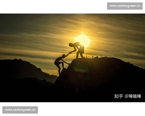 《逆境中的光辉：一个平凡女孩如何在困境中找到自己的人生价值与希望》